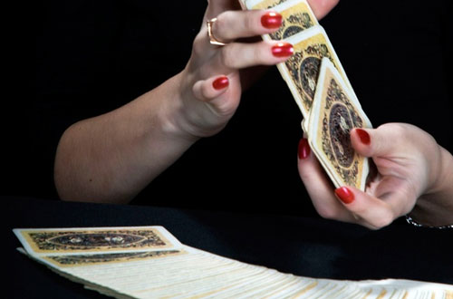 Psychic and tarot card readings